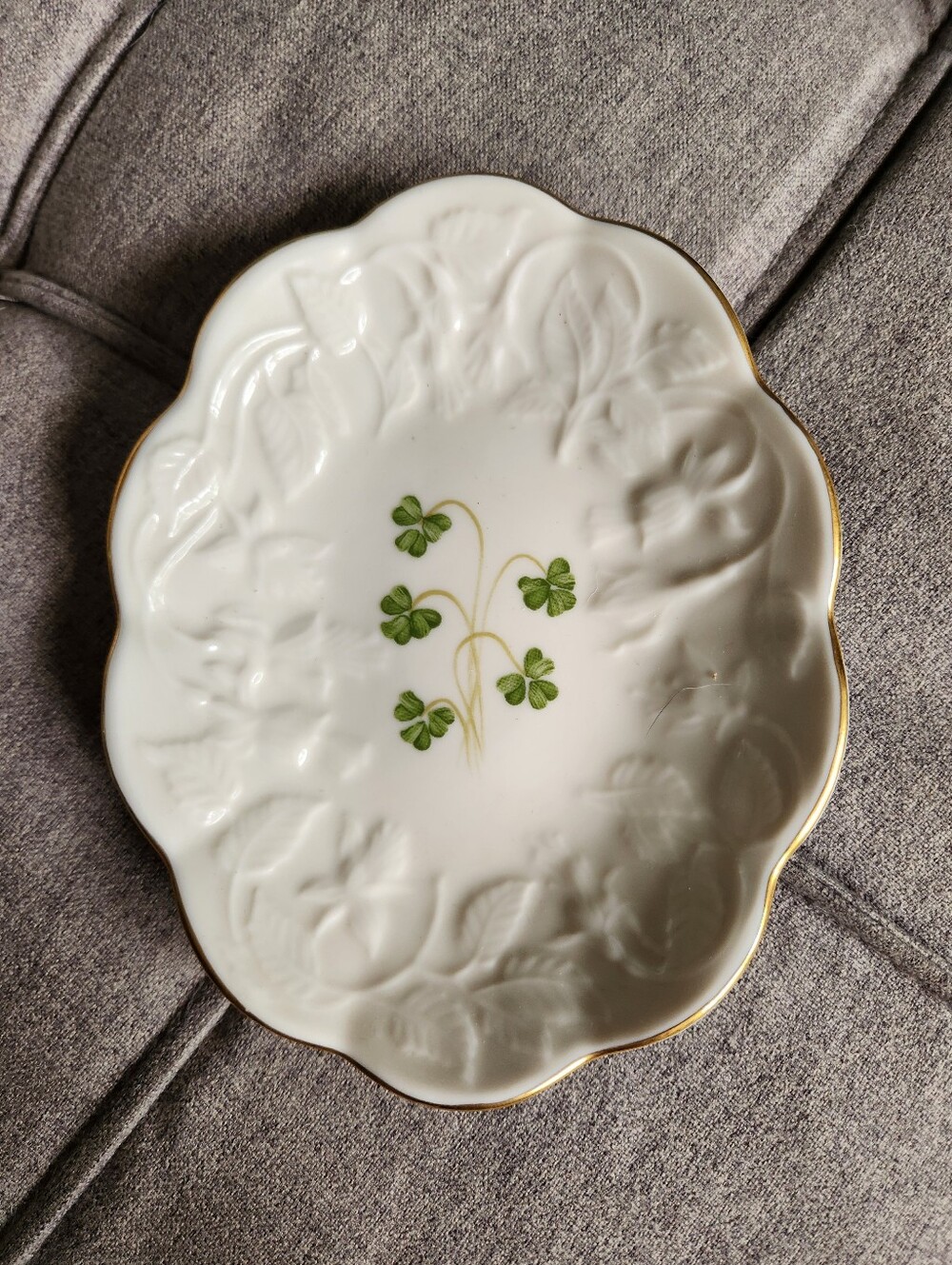 Donegal Ireland Parian China Tray/Trinket/Soap Dish Clover Shamrocks Leaves